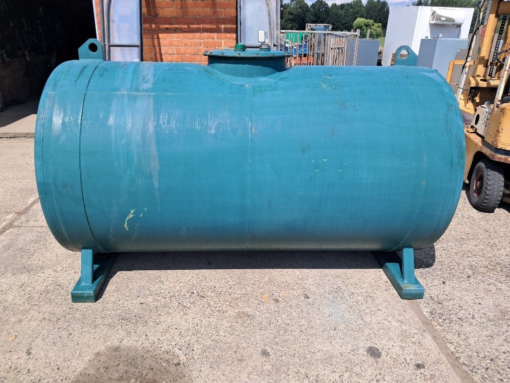 mazouttank 3000 liter dubbelwandig met onderaan kraantje, Auto-onderdelen, Ophalen