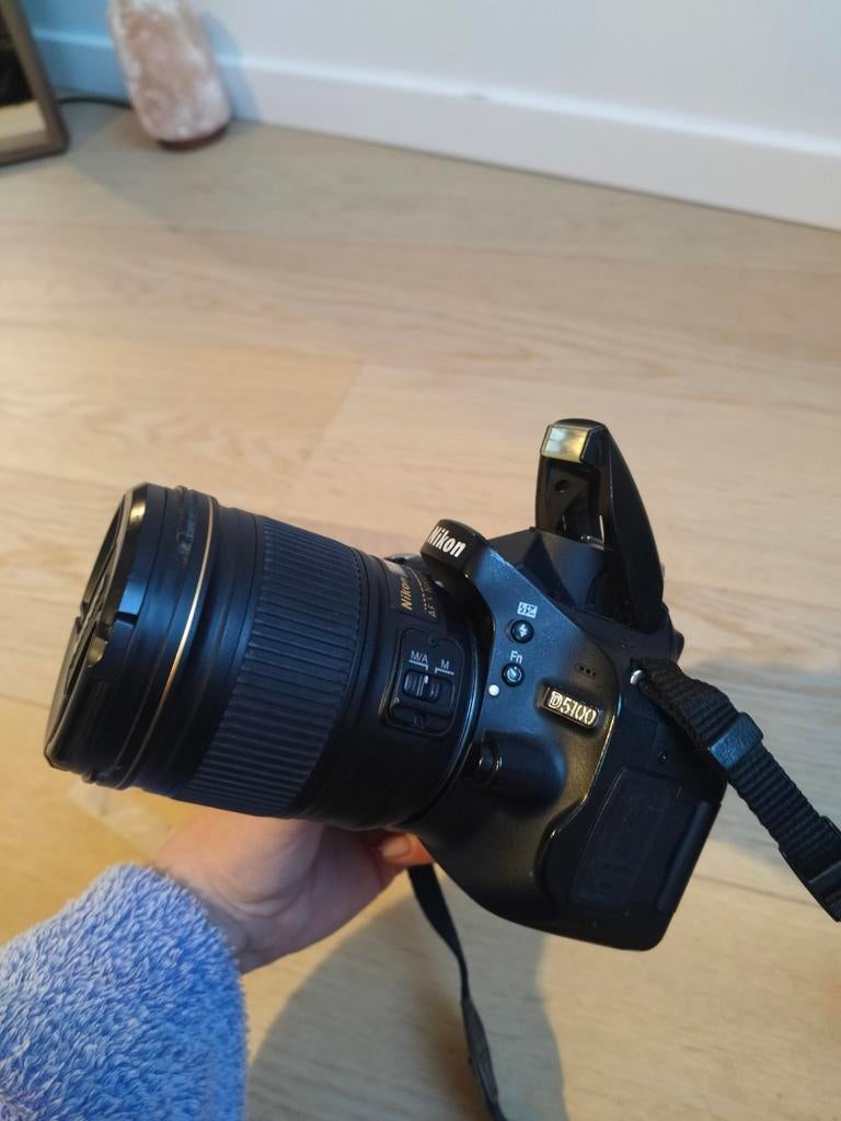 Nikon D5100, Ophalen, Nikon