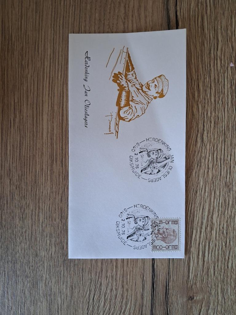 Quatre cartes commémoratives, Envoi
