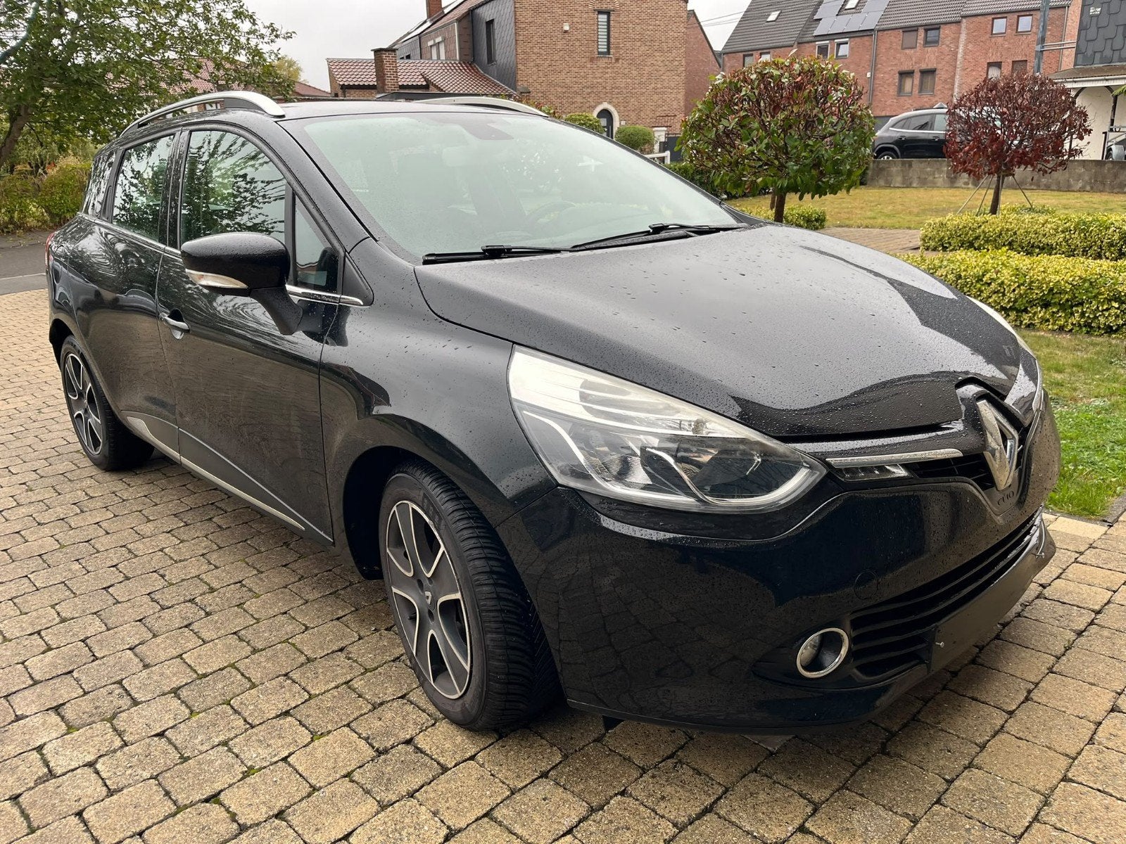 Renault clio 4 break  essence euro 6b année : 2016 cylindre, Autos, Achat, Noir, Break, Particulier