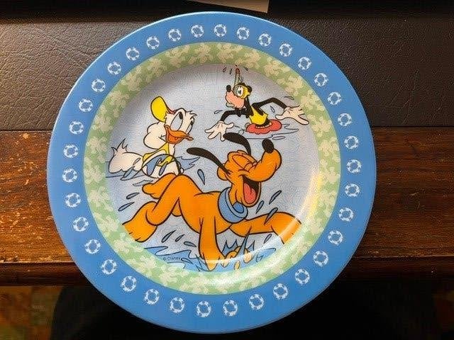 Assiette en opaline Arcopal  Disney Donald, Pluto et Dingo., Enlèvement, Donald Duck