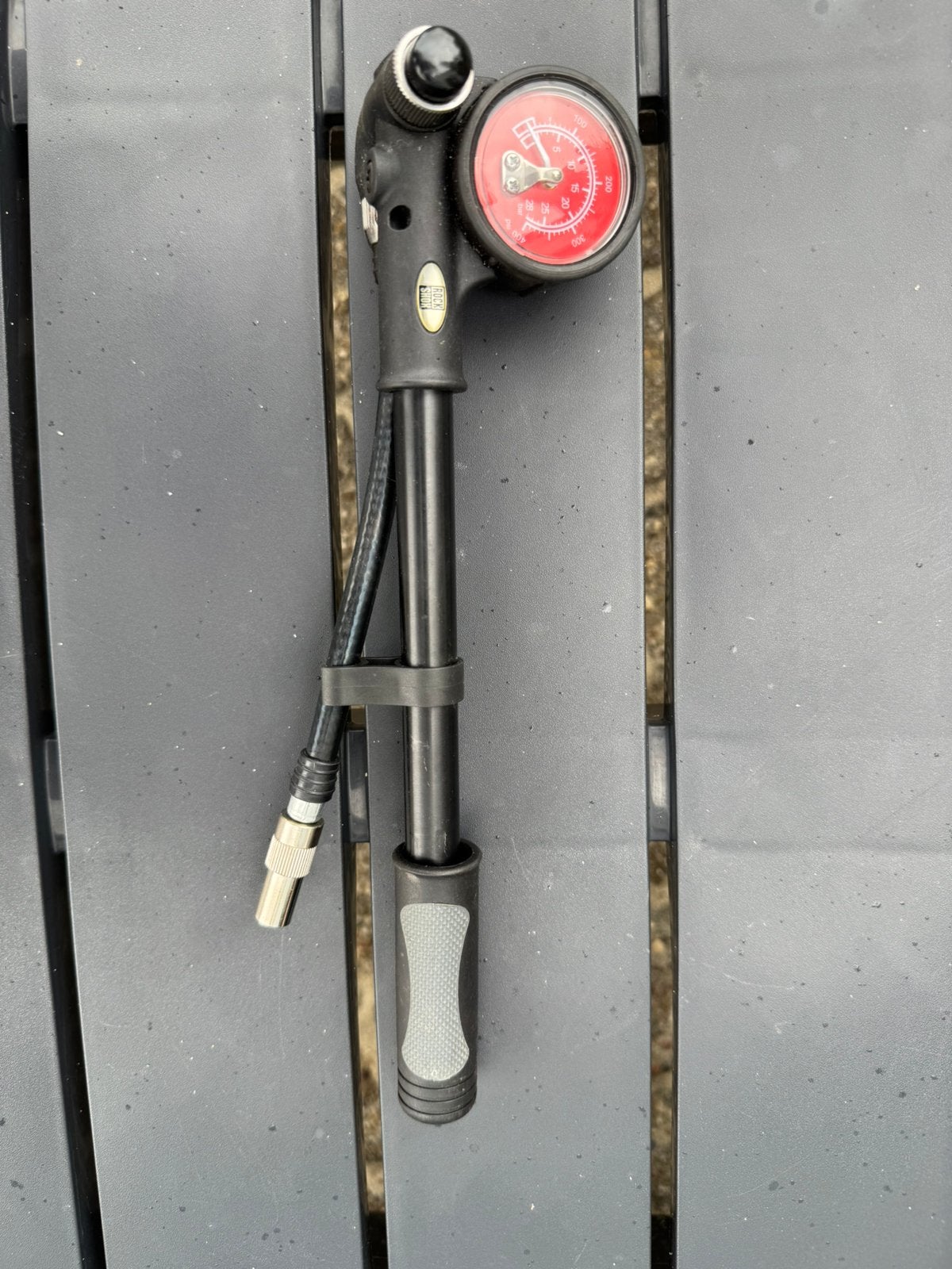 RockShox Vork- en schokbrekerpomp Fietspomp 400 PSI zwart, Fietsen en Brommers, Fietsaccessoires | Fietspompen, Ophalen, Drukmeter