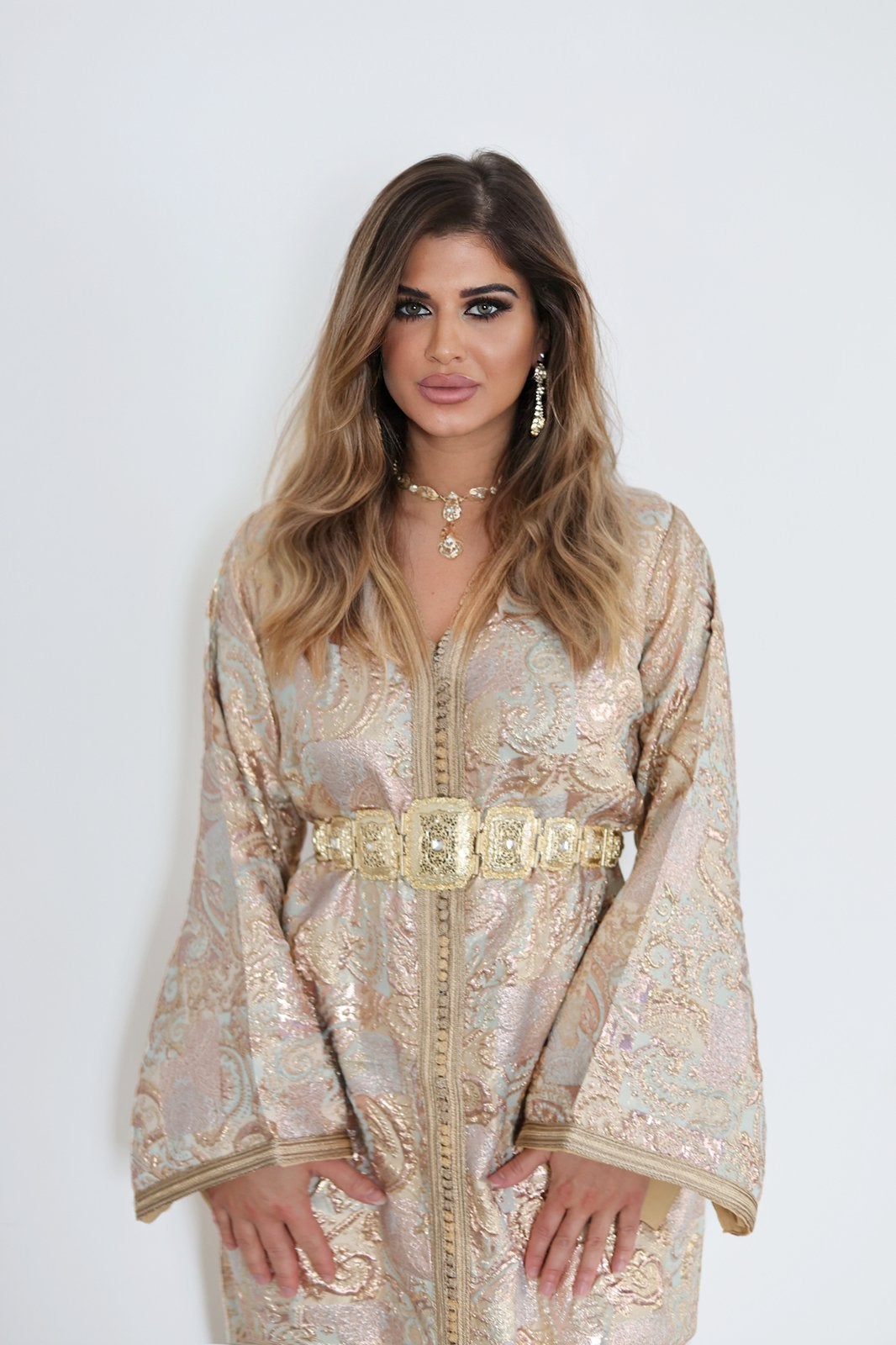 Luxe Marokkaanse Caftan – Champagne/Beige met Gouden Details, Beige, Zo goed als nieuw, Onder de knie, Ophalen