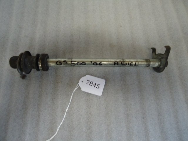 GS500 2002 - 2006 Suzuki As As achterwiel D1-10708, Motoren, Onderdelen | Suzuki