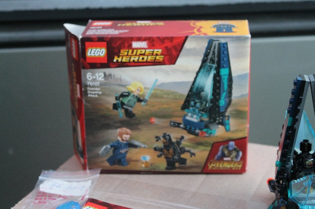 Lego 76101 Avengers Infinity War, Outrider Dropship Attack, Enlèvement ou Envoi, Lego, Ensemble complet, Comme neuf