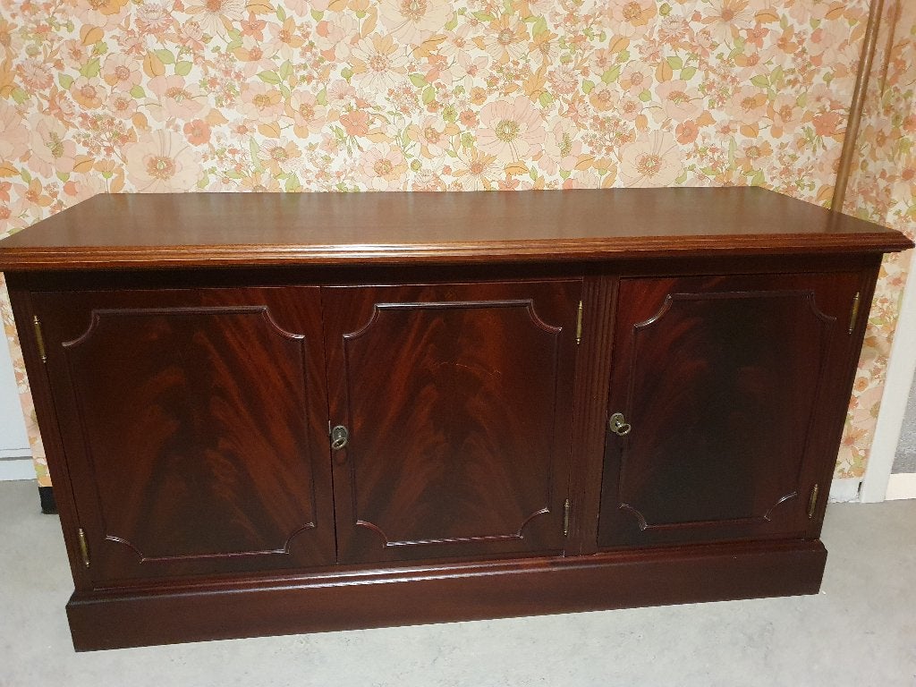 DRESSOIR DONKER VOL HOUT, Ophalen, 25 tot 50 cm, 100 tot 150 cm, Met deur(en)
