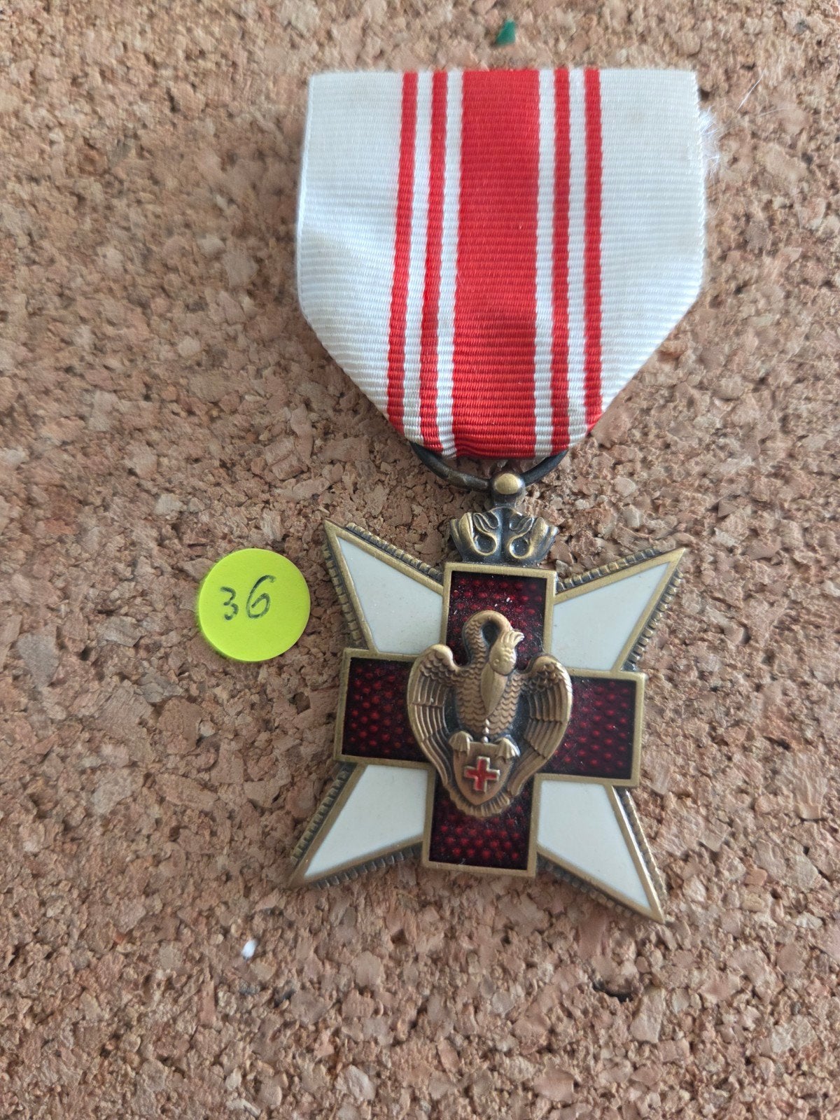 ereteken rode kruis, Ophalen of Verzenden