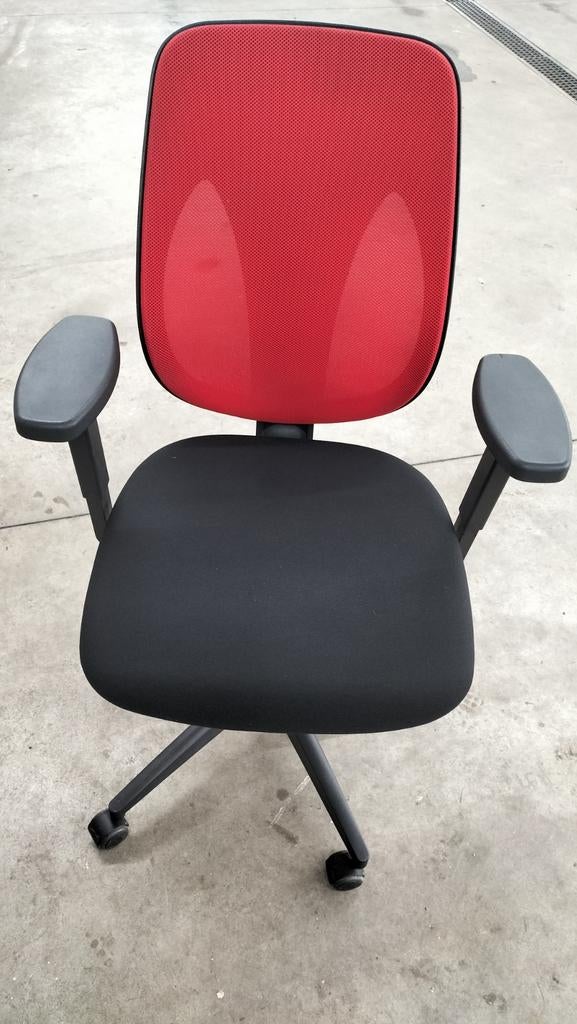 Chaise bureau, Enlèvement