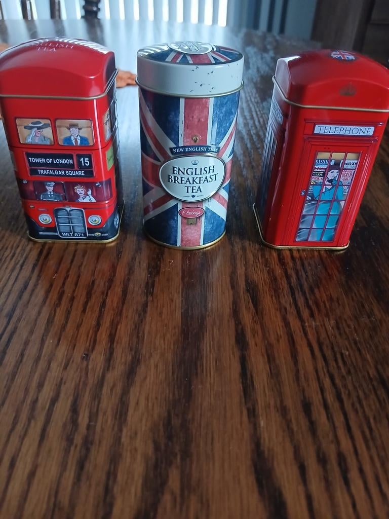 Boîtes metal a thé, Enlèvement, Thé