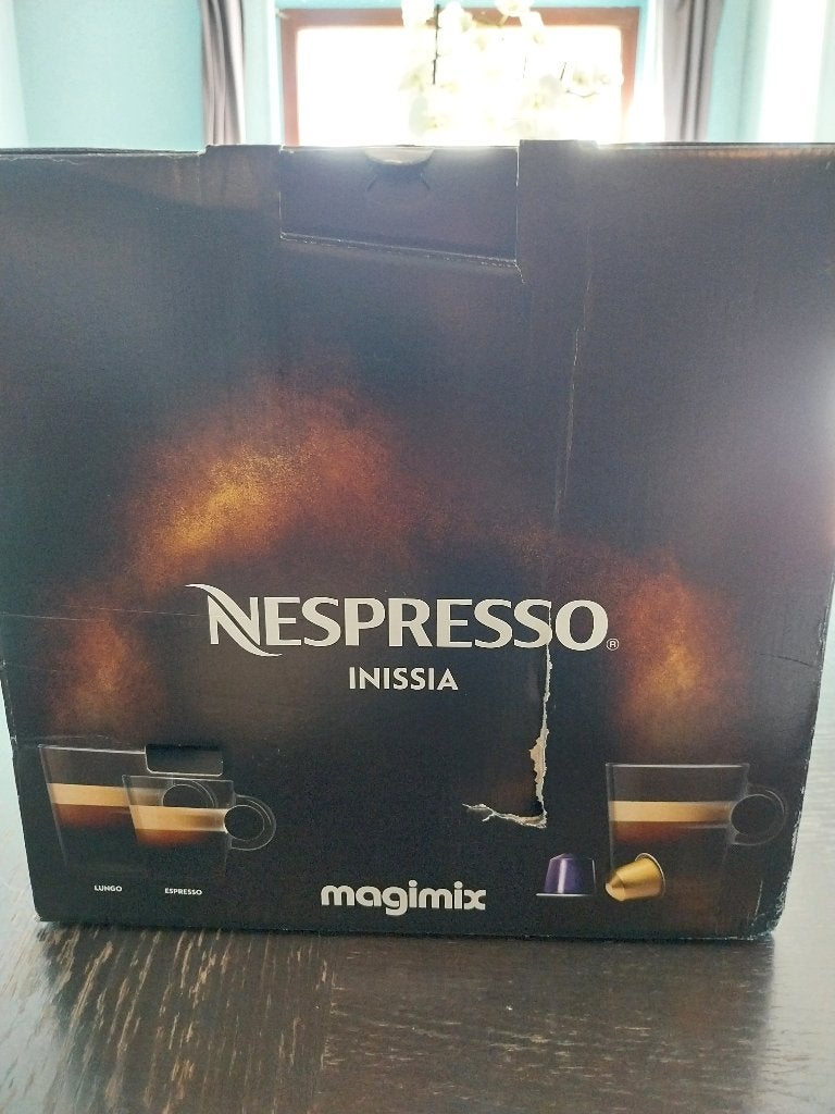 Nespresso inissia, Electroménager, Machine à espresso, Réservoir d'eau amovible, Comme neuf, Enlèvement