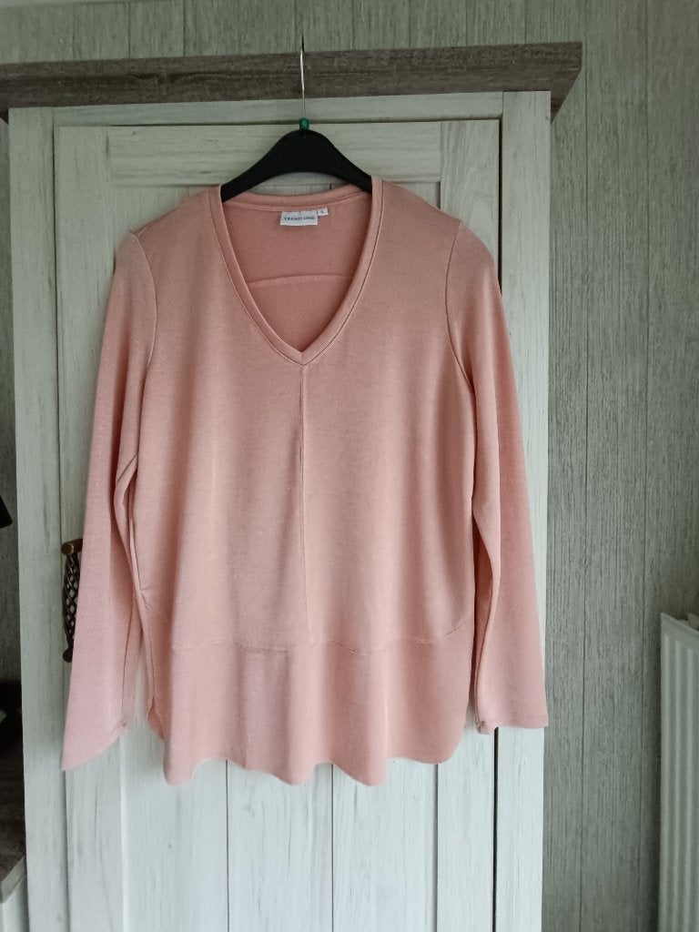 Truitje/blouse TREND ONE maat L, Vêtements | Femmes, Trend One, Enlèvement ou Envoi, Neuf, Taille 42/44 (L)