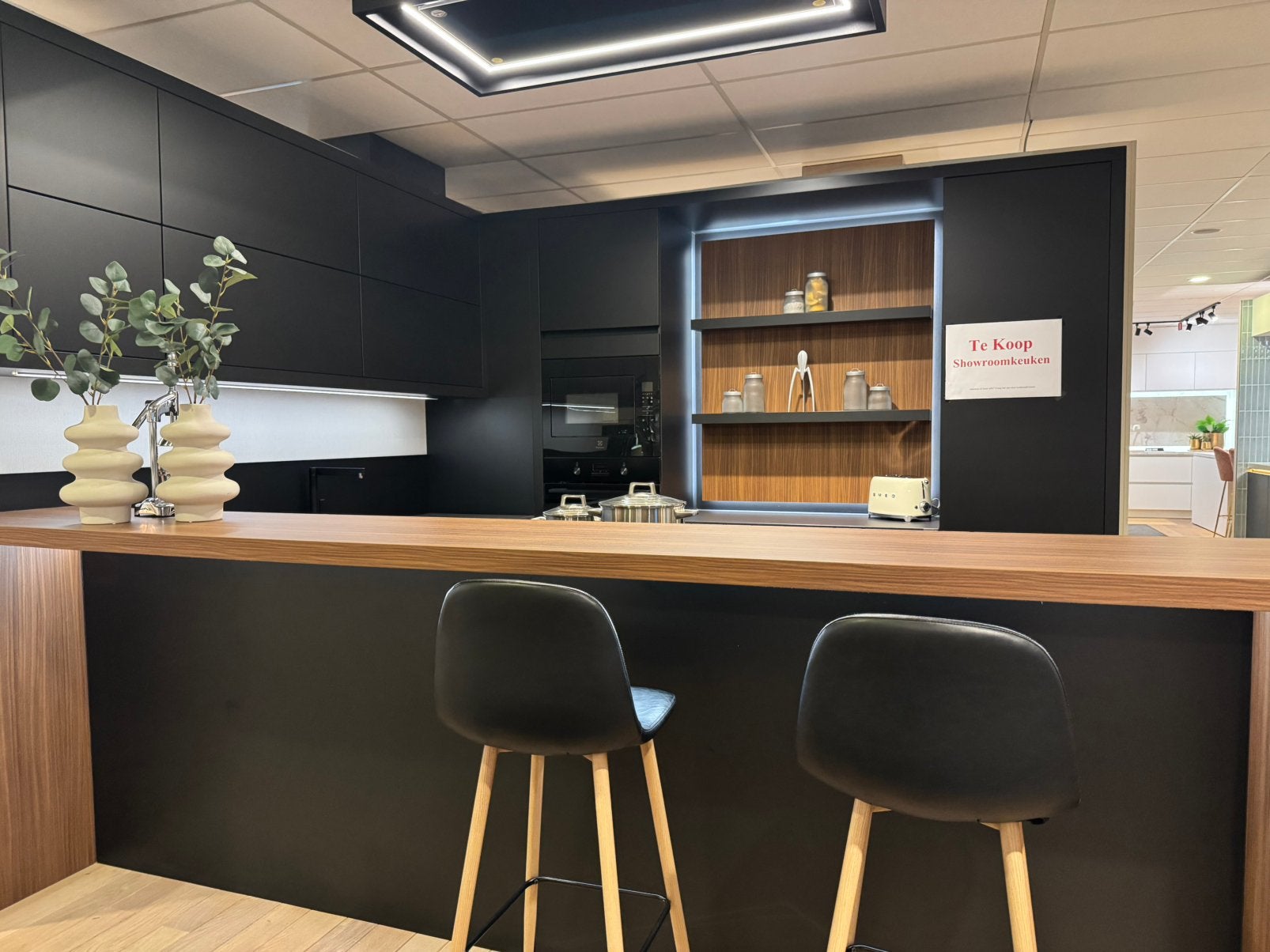 Showroom keuken met dekton tablet, Ophalen, Zo goed als nieuw, Zwart