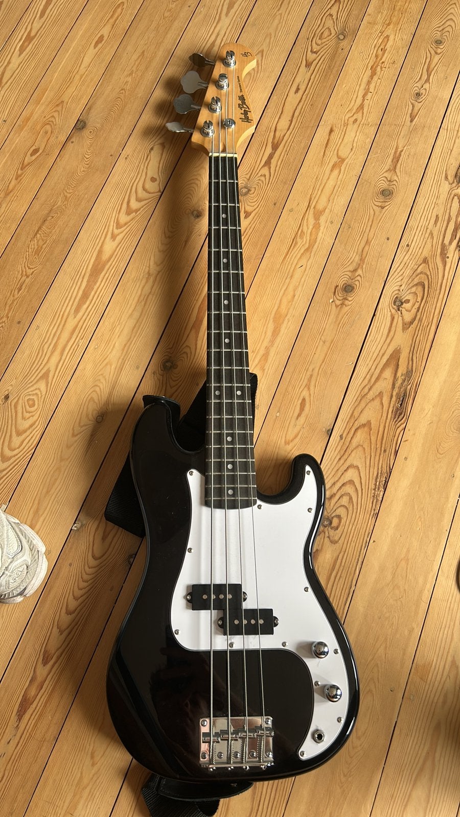 Basgitaar Harley Benton, Ophalen of Verzenden, Zo goed als nieuw