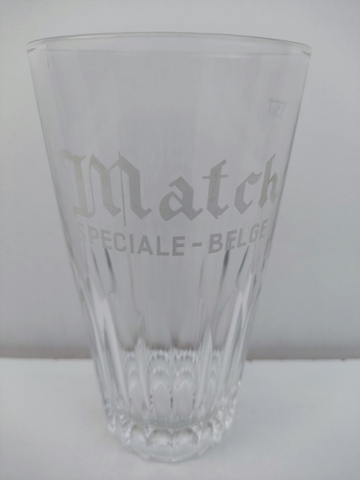 Rare verre à bière ancien Match Speciale Belge — Brasserie L, Collections, Enlèvement, Comme neuf, Verre à bière