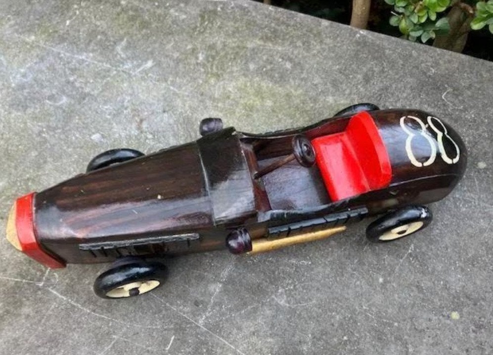 Rare voiture de course vintage en bois n 88 — Rétro faite m, Collections, Enlèvement ou Envoi