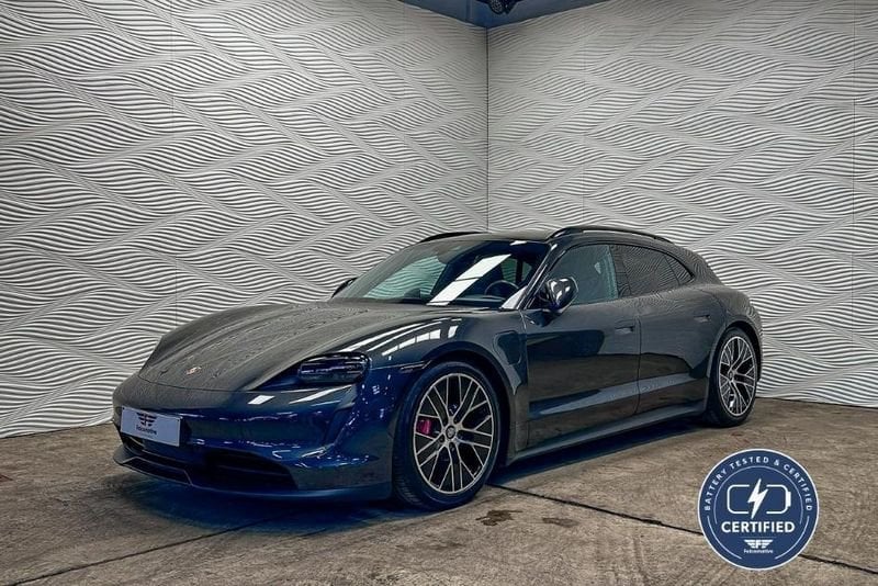 Porsche Taycan 4S ST*93.4kWh*PERF-BATT*PANO*LUCHTV.*BTW*, Auto's, Porsche, Automaat, 0 cilinders, Gebruikt, Parkeersensor