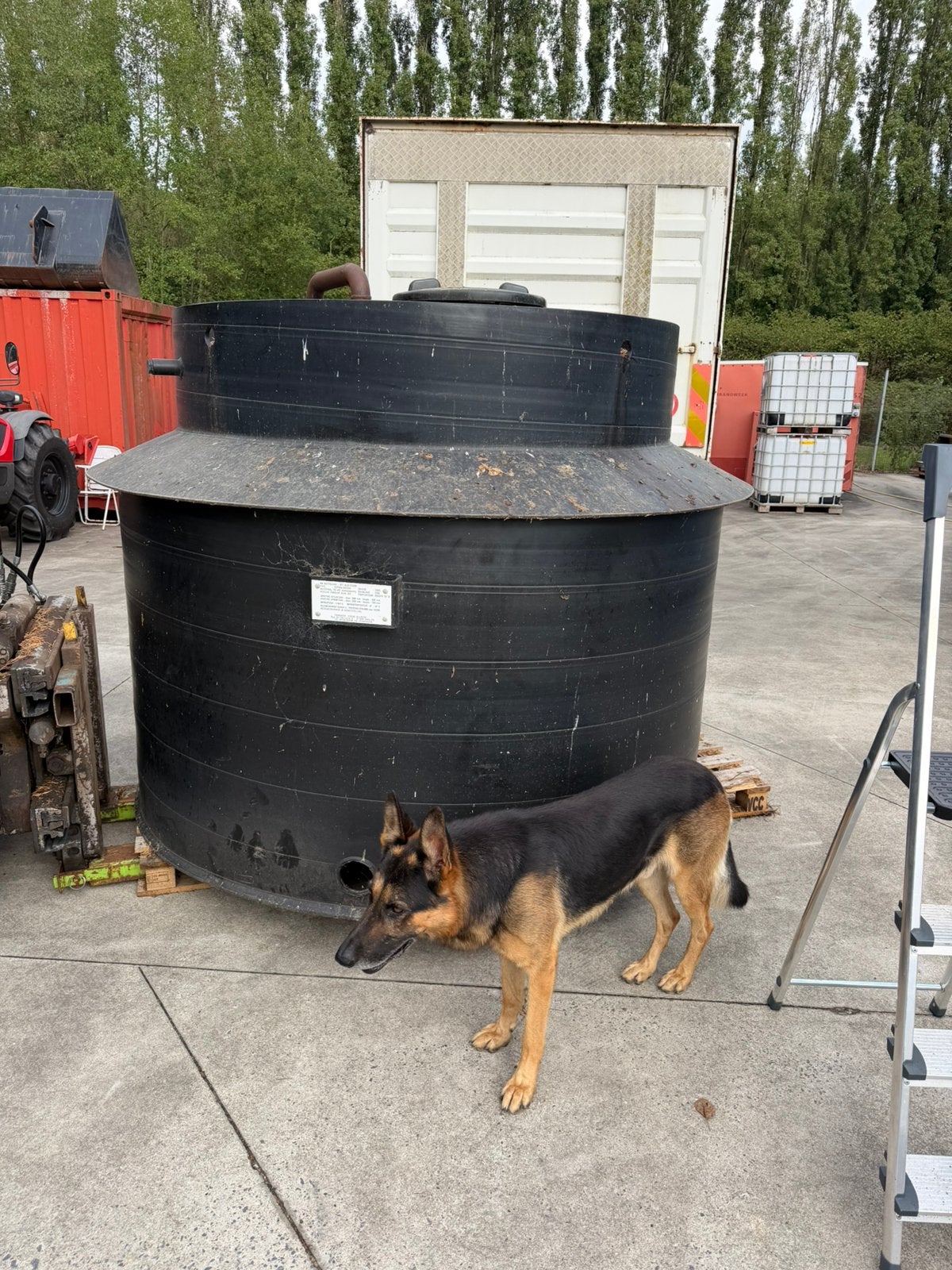 Dubbelwandige tank 3000 liter met mangat, Ophalen, Zo goed als nieuw