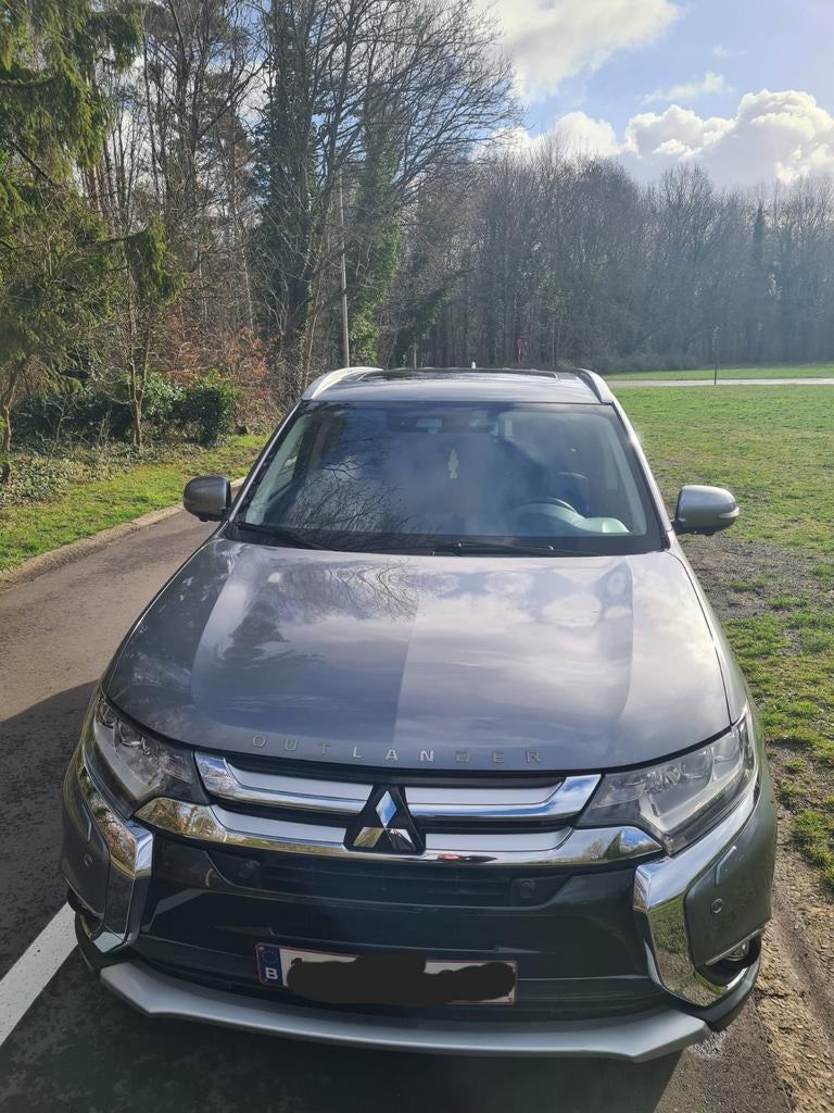 Mitsubishi Outlander 4WD 7 pl, automaat, Autos, Mitsubishi, Cuir, Argent ou Gris, Achat, Outlander