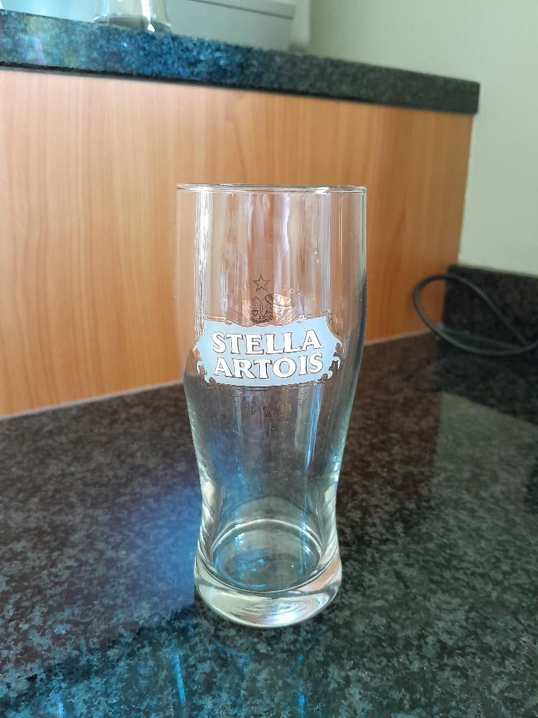 Bierglazen Stella, Enlèvement, Utilisé, Verre à bière