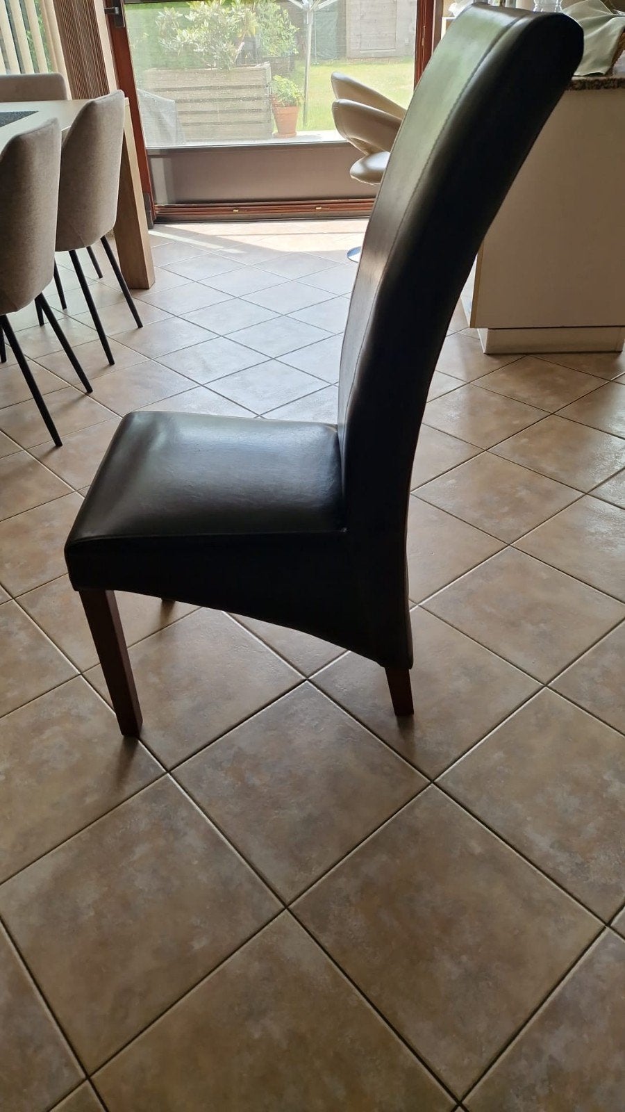 8 chaises de salle a manger, Maison & Meubles, Bois, Brun, Enlèvement, Cinq, Six Chaises ou plus