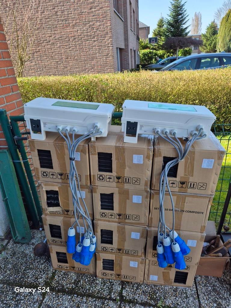 2 coffrets de prises électriques pré-câblés, Enlèvement