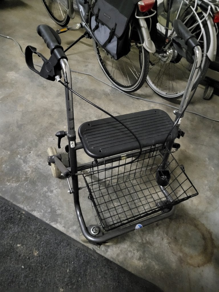 rolator, Diversen, Rollators, Ophalen of Verzenden, Lichtgewicht, Gebruikt