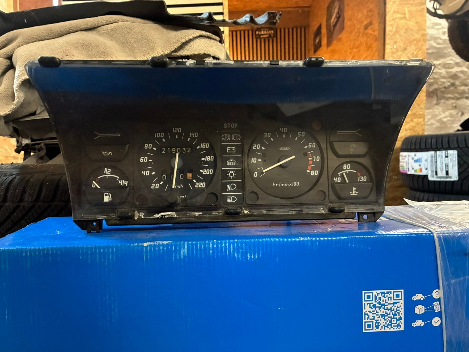Compteur Citroën AX sport, Enlèvement