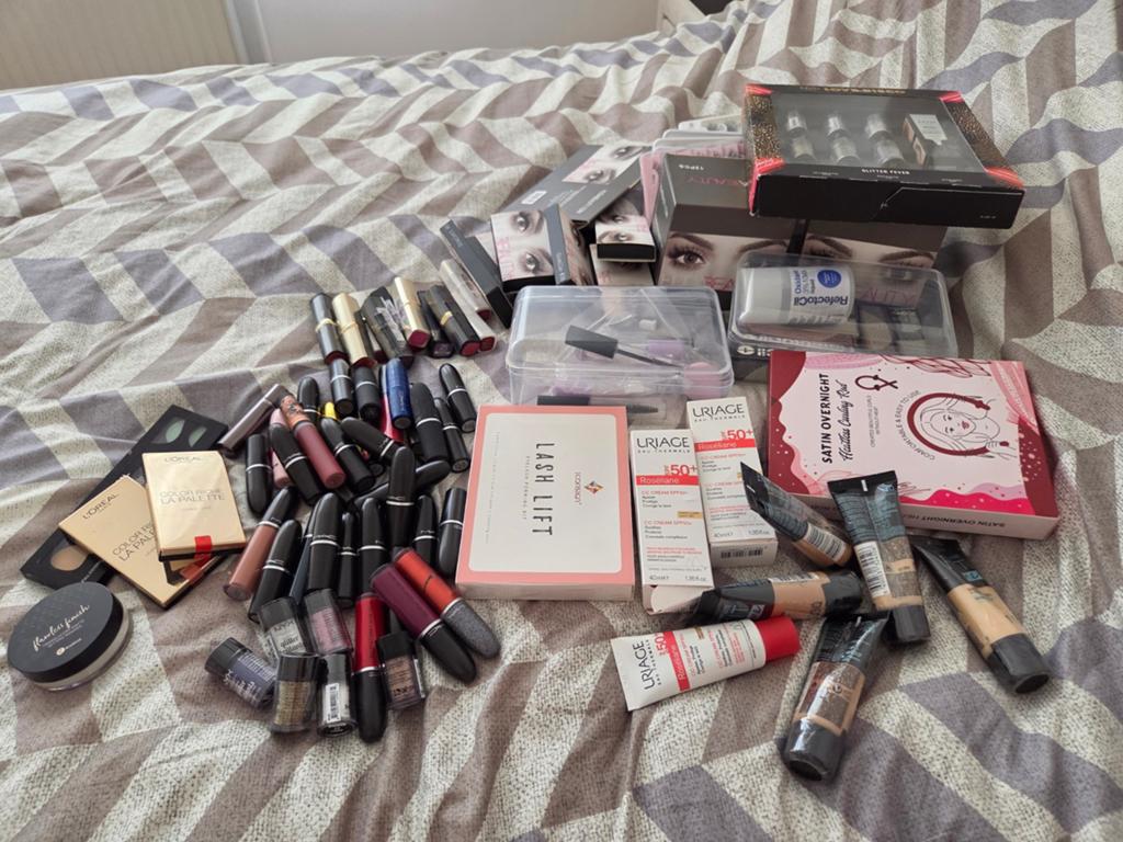 Lot de maquillage à vendre, Enlèvement