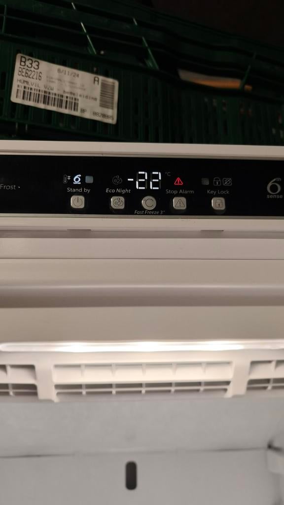 Congélateur armoire Whirlpool, Elektronische apparatuur, Vriezers en Diepvrieskisten, Tussenbouw, 160 cm of meer, Zo goed als nieuw