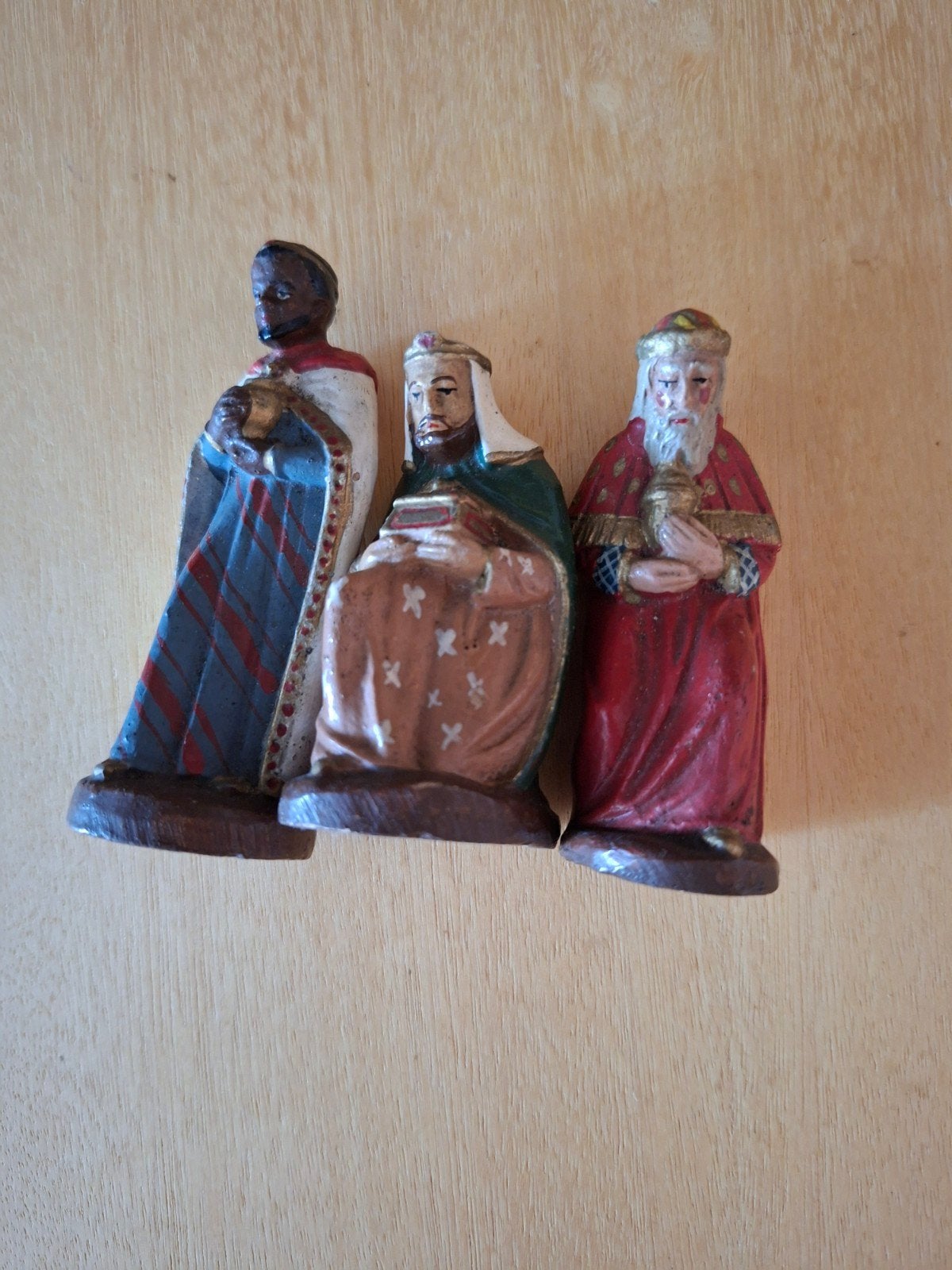 3 Koningen Beeusaert beeldjes, Ophalen of Verzenden