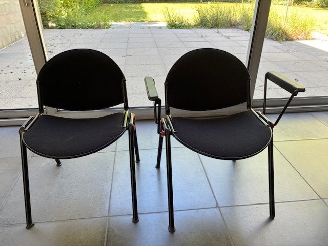 Stoelen - zwarte stoelen merk lamm, Huis en Inrichting, Stoelen, Ophalen, Zwart, Zo goed als nieuw, Metaal