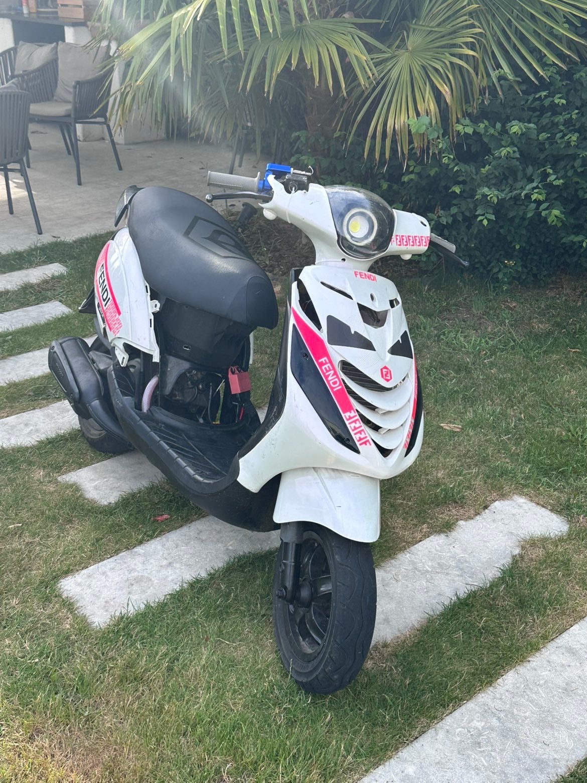 Piaggio zip fendi 125cc LC, Fietsen en Brommers, Ophalen, Tweetakt, Zip, 125 cc