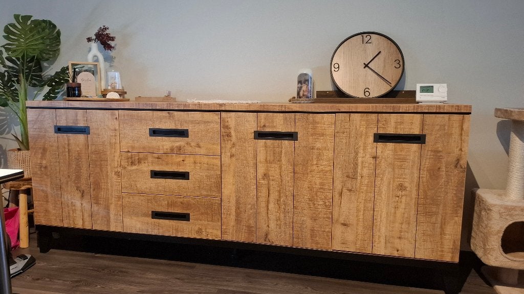 Heel stevige dressoir te koop, Maison & Meubles, Armoires | Dressoirs, Comme neuf, 200 cm ou plus, 25 à 50 cm, Avec tiroir(s)