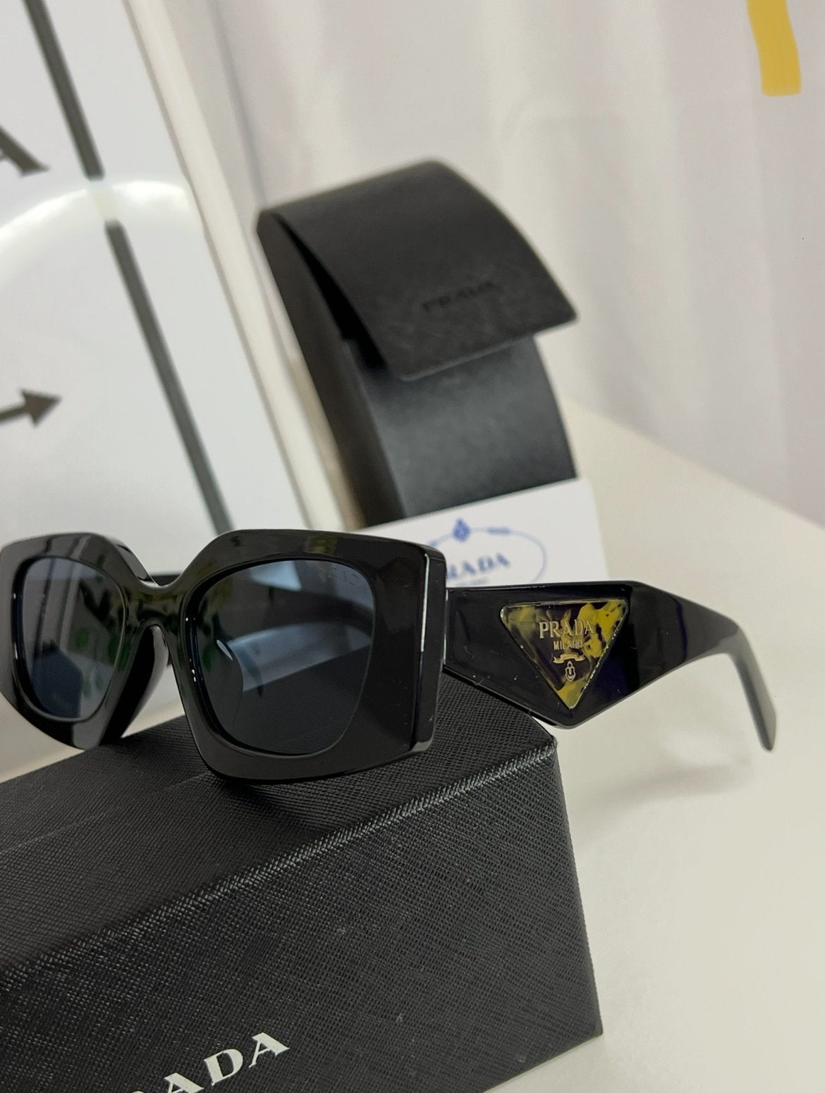 lunettes prada femme, Enlèvement ou Envoi, Comme neuf, Lunettes