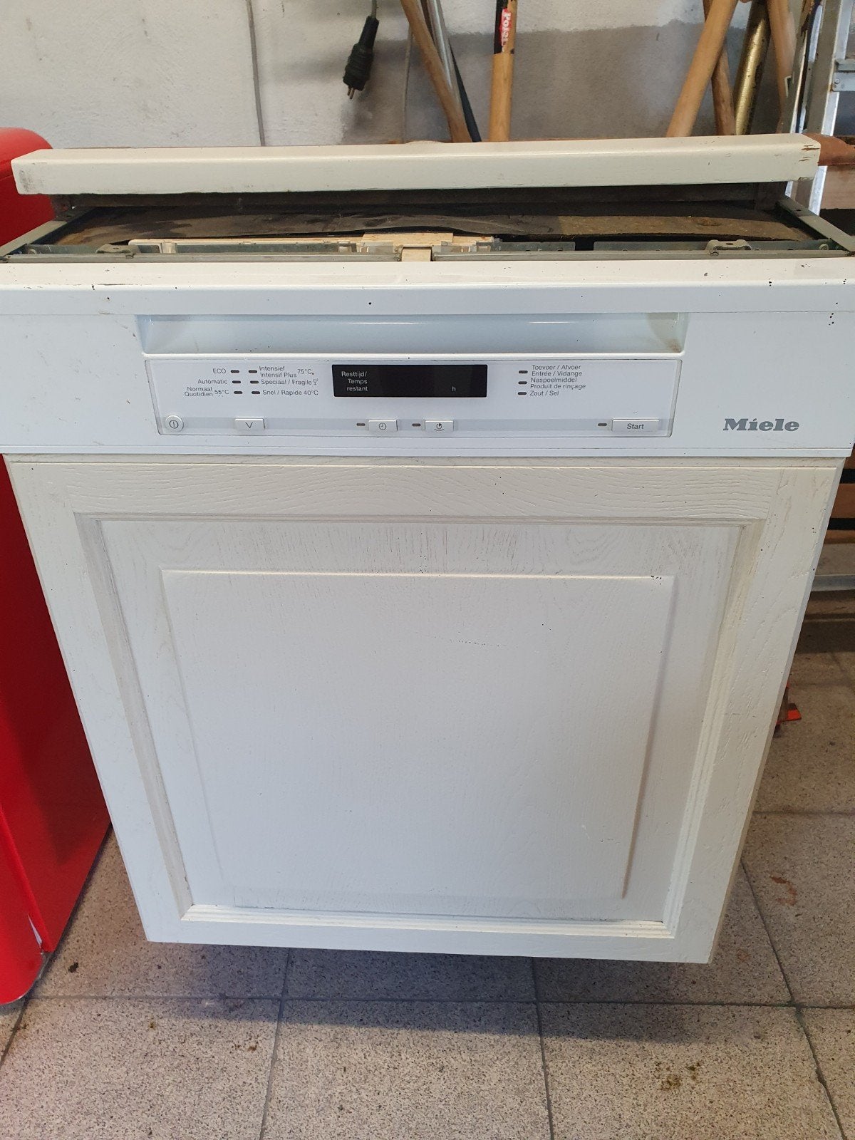Miele vaatwasser voor onderdelen gratis, Elektronische apparatuur, Ophalen, Niet werkend