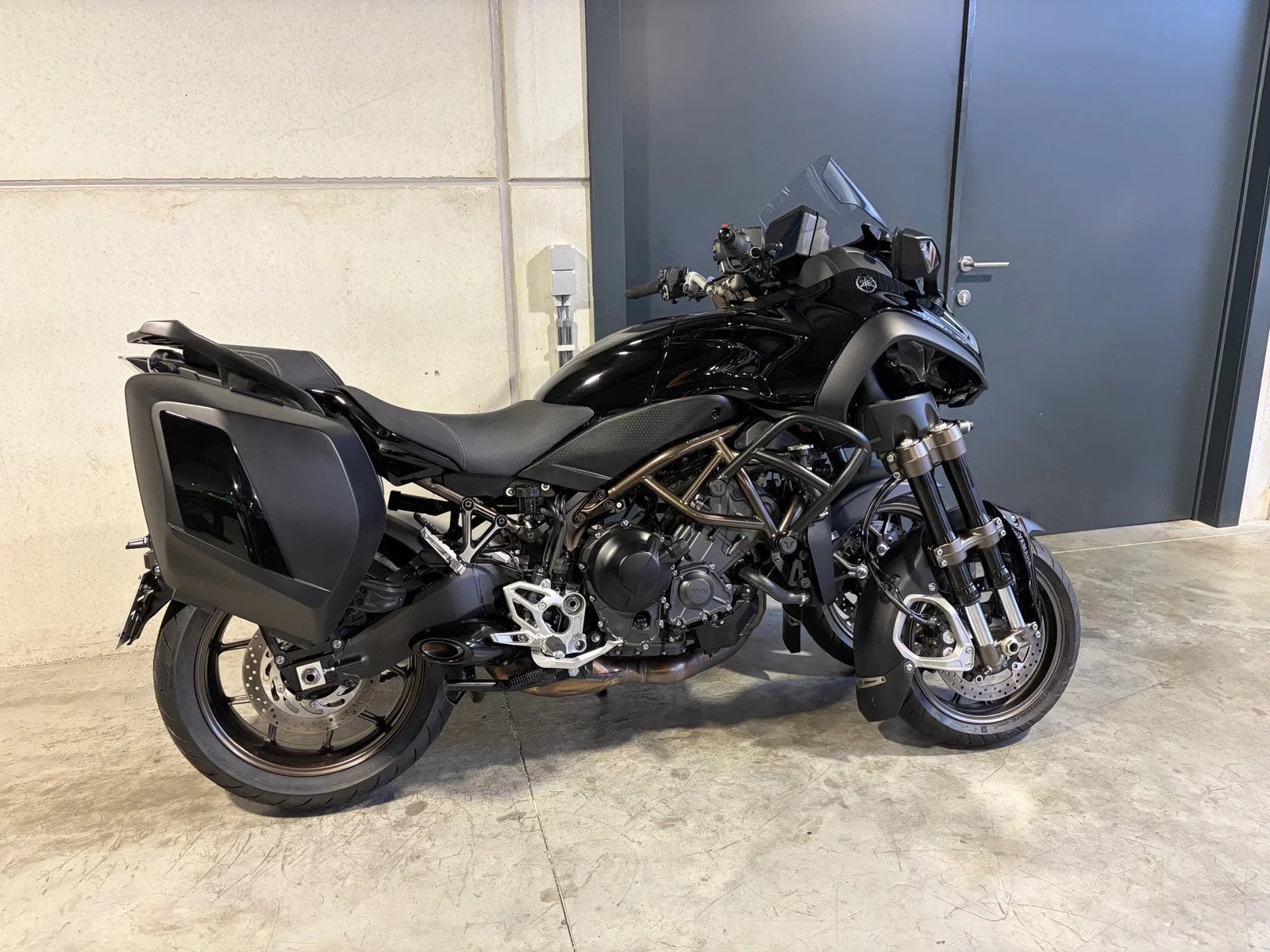 Yamaha Niken GT in topstaat! (bj 2023), 900 cc, Meer dan 35 kW, Toermotor, Handgeschakeld