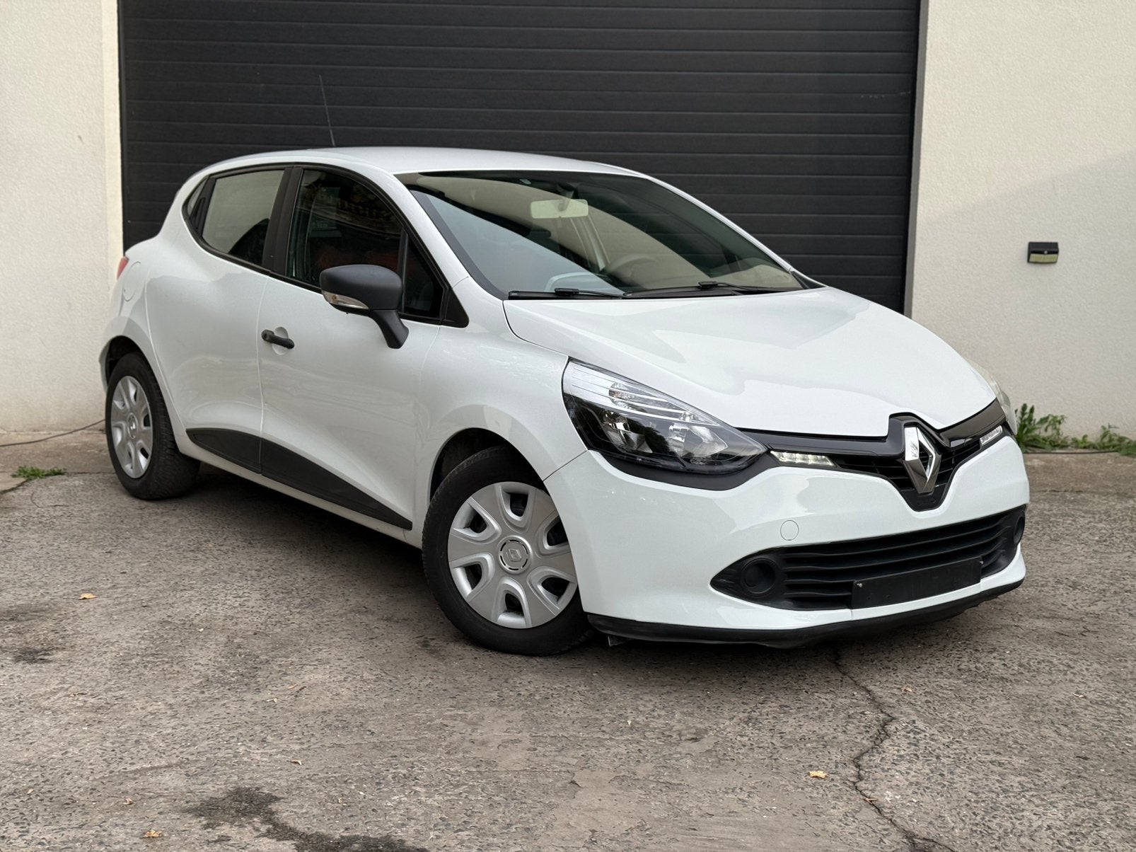 RENAULT CLIO 1.2  CARPLAY AIRCO 2 CLÉS AUCUN FRAIS À PRÉVOIR, Autos, Euro 5, Achat, Entreprise, Boîte manuelle
