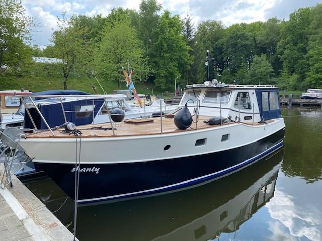 croiseur à moteur, Sports nautiques & Bateaux, Bateaux à moteur & Yachts à moteur, Utilisé, Acier, Diesel, Moteur in-bord, Propulseur d'étrave
