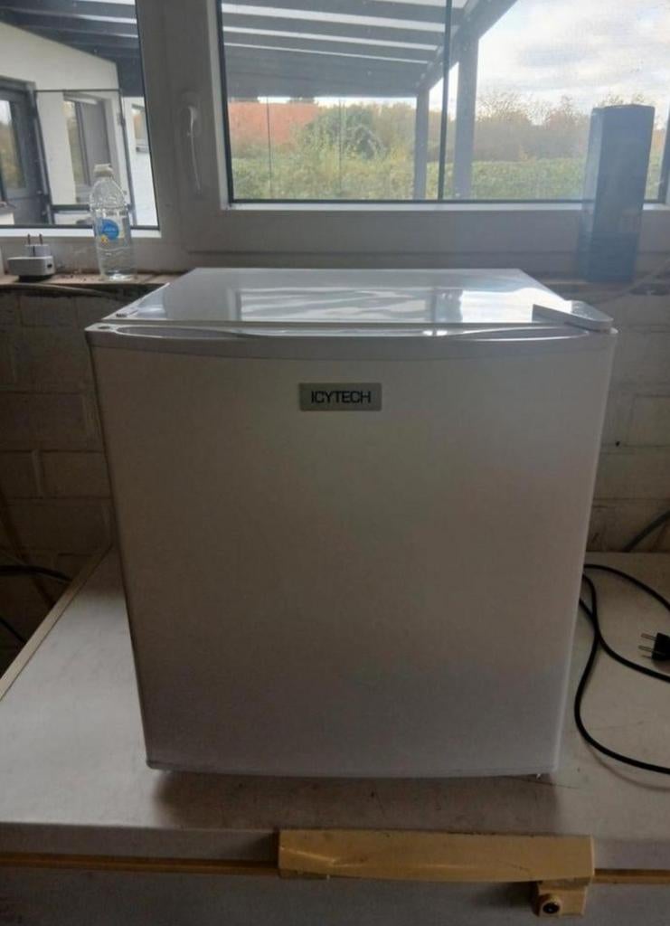 Tafel koelkast 42 l, Elektronische apparatuur, Minder dan 75 liter, Ophalen, Zo goed als nieuw
