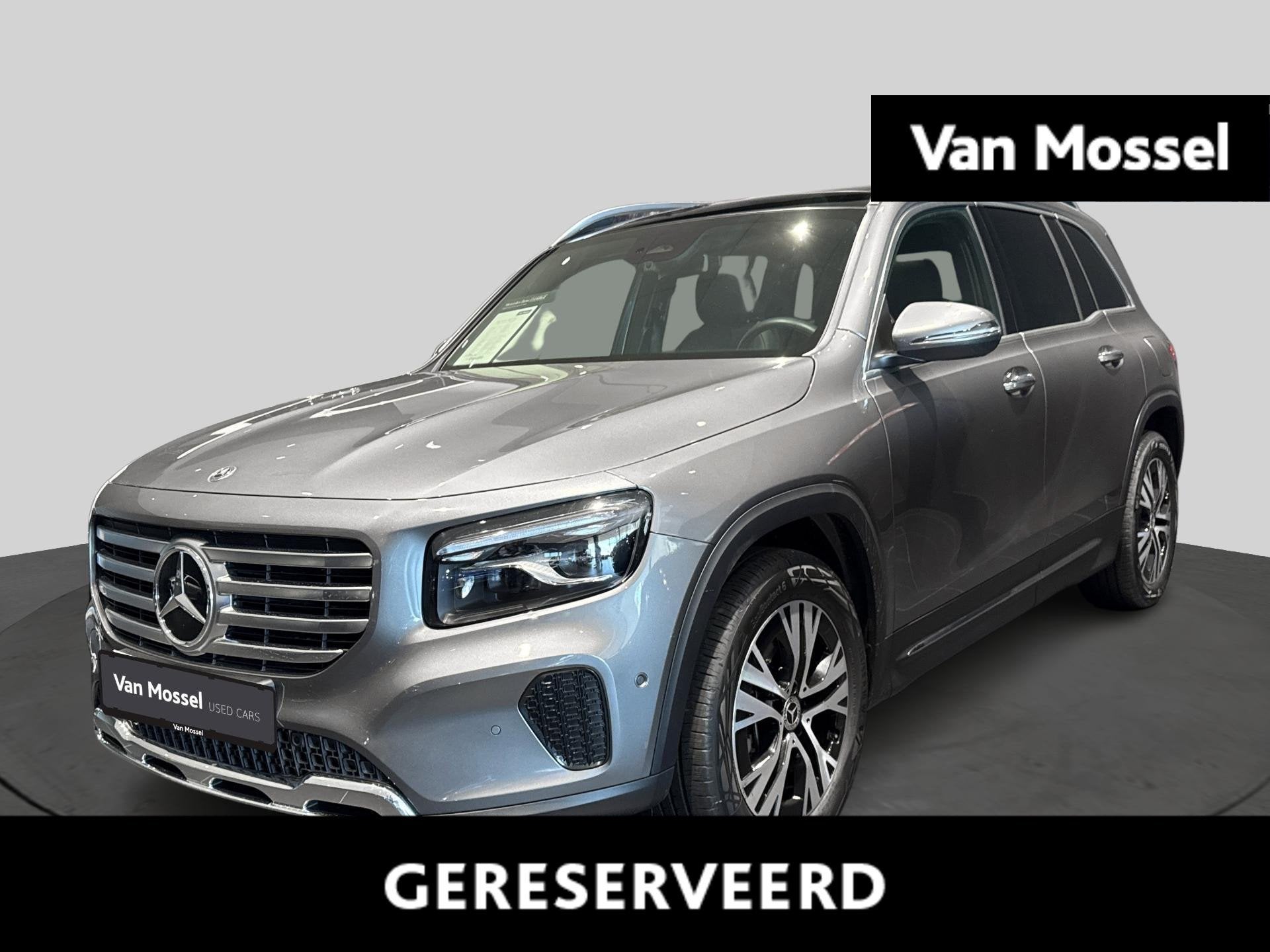 Mercedes-Benz GLB 200 Luxury Line + LEDER + PANO DAK + TREKH, Auto's, Mercedes-Benz, Bedrijf, Te koop, GLB, Achteruitrijcamera