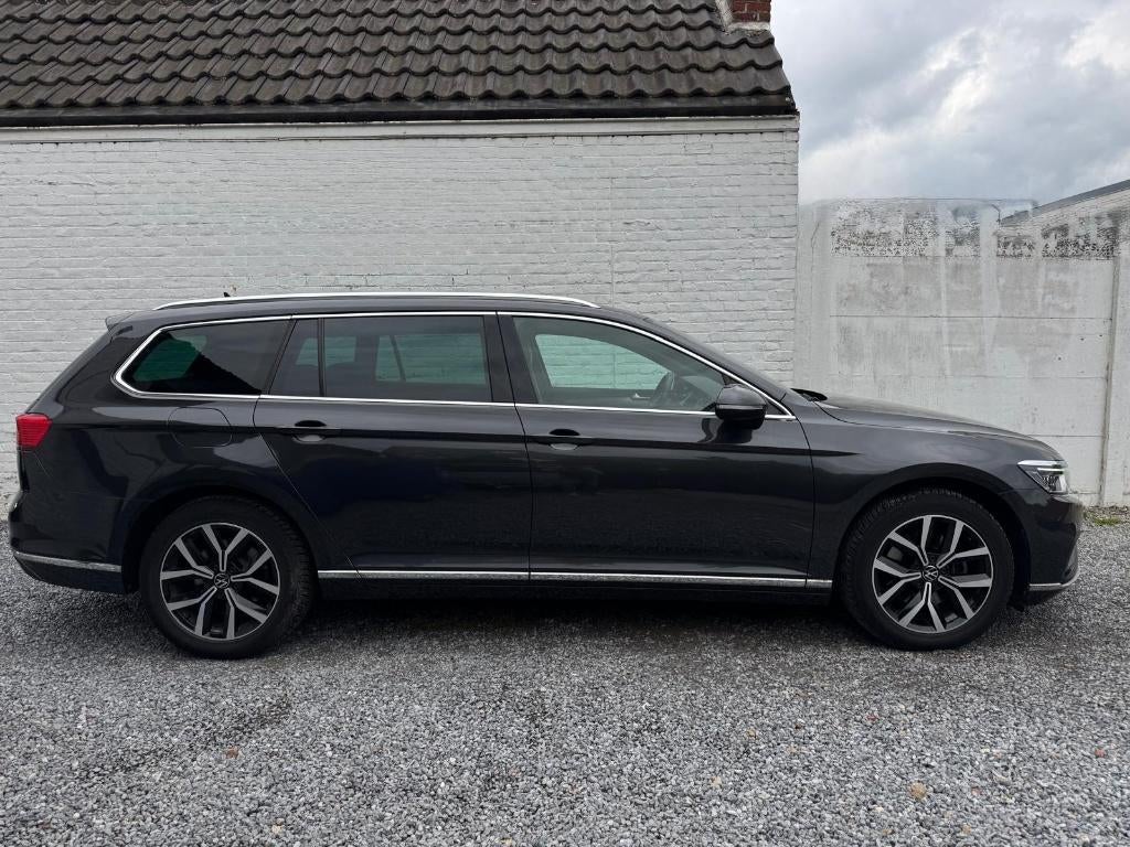 Volkswagen Passat Variant 1.5 TSI * CAMERA * CARPLAY * NAVI, 4 cilinders, Leder, Zilver of Grijs, Passat