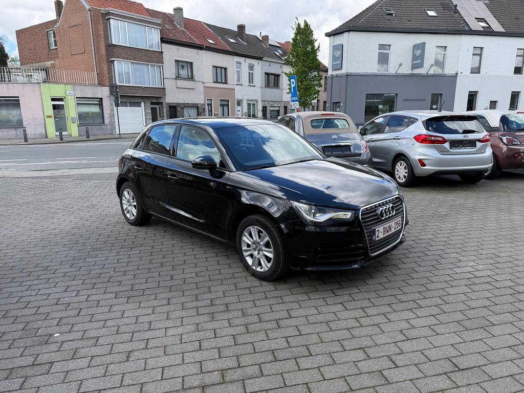Audi A1 1.2i Edition 113.000km 2014*arico*Navi*Pdc, Auto's, Audi, Voorwielaandrijving, Stof, A1, Zwart
