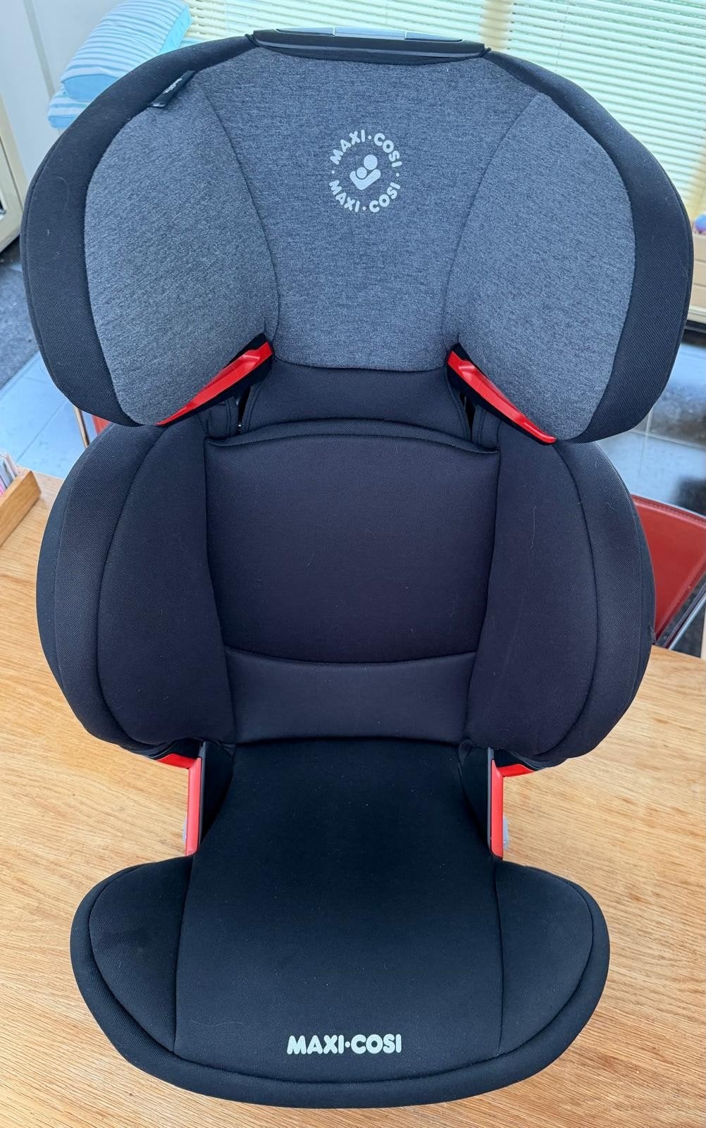 Maxi-Cosi Rodifix airprotect, Ophalen, Autogordel of Isofix, Slaapstand, Zo goed als nieuw