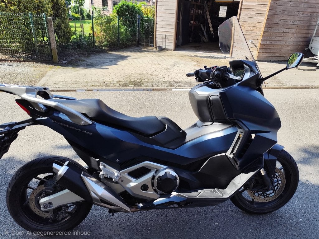 honda forza 750 bwj 2021 met 15500km, Motos, Motos | Honda, 2 cylindres, Particulier, Automatique, Scooter