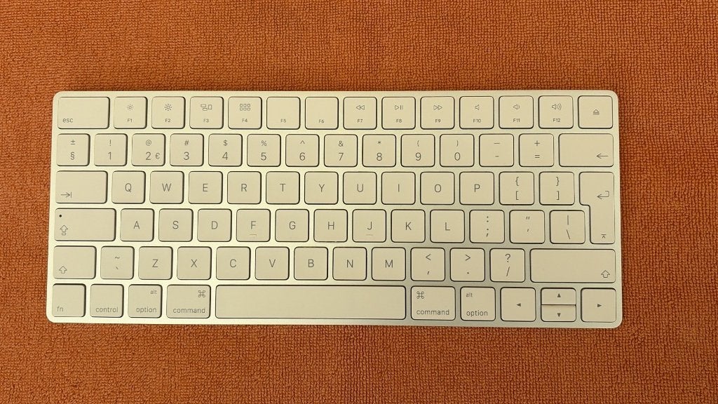QWERTY Apple Keyboard - Bluetooth, Informatique & Logiciels, Claviers, Enlèvement ou Envoi, Comme neuf, Qwerty, Apple