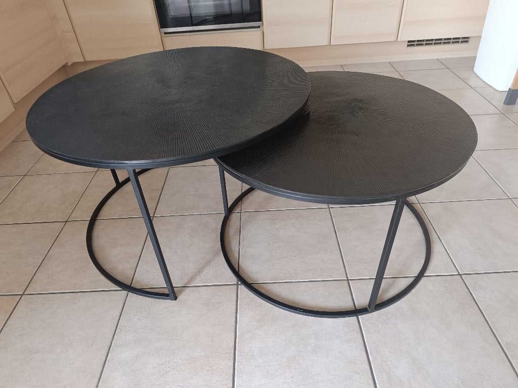 Duo tables basses gigognes noires en metal, Neuf, 55 à 75 cm, Rond, 45 à 60 cm