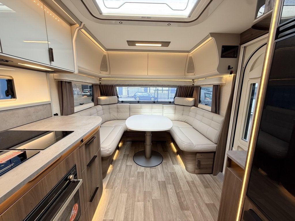 Kabe Imperial 630 TDL E8, Caravans en Kamperen, Rondzit, 7 tot 8 meter, Bedrijf, Kabe