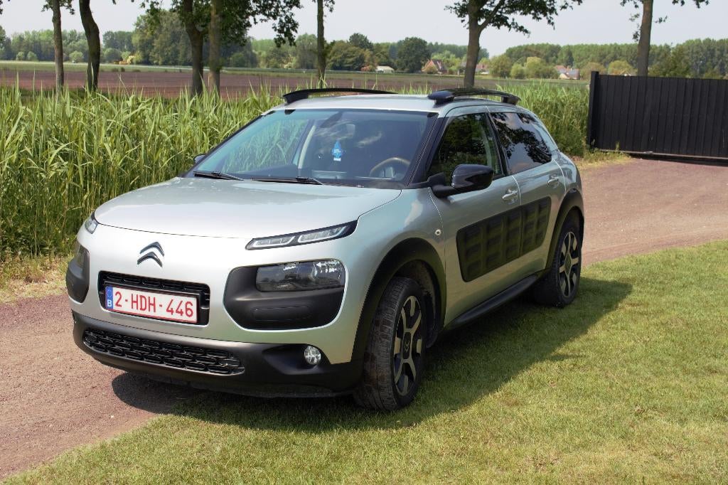 C4 Cactus 1.2 PureTech Shine, Autos, Citroën, Particulier, C4, Caméra de recul, Airbags, Air conditionné, Alarme, Bluetooth, Feux de virage