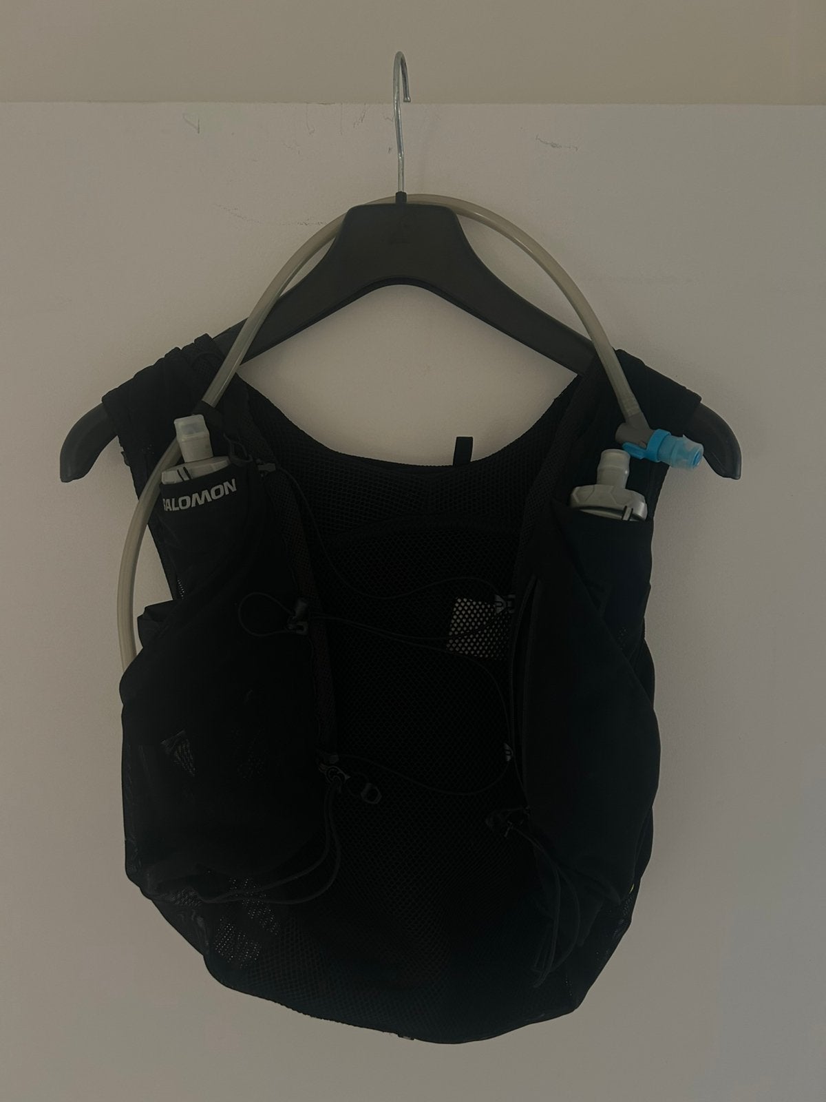 Salomon hardloopvest, Sport en Fitness, Loopsport en Atletiek, Overige merken, Gebruikt, Ophalen of Verzenden, Kleding