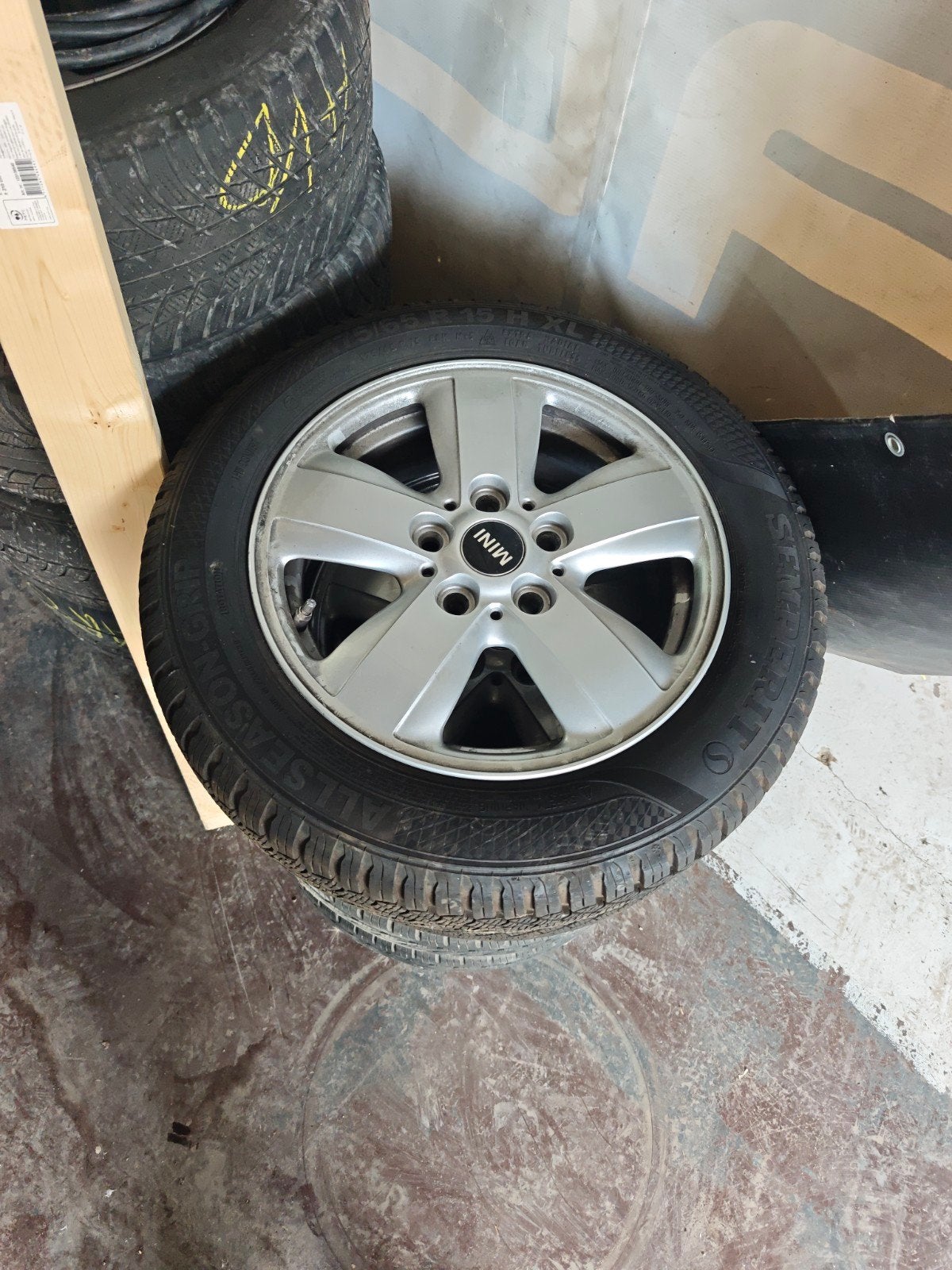 jantes pour Mini Cooper + pneus, Autos : Pièces & Accessoires, Pneus & Jantes, 15 pouces, 4 Saisons, 175 mm, Véhicule de tourisme